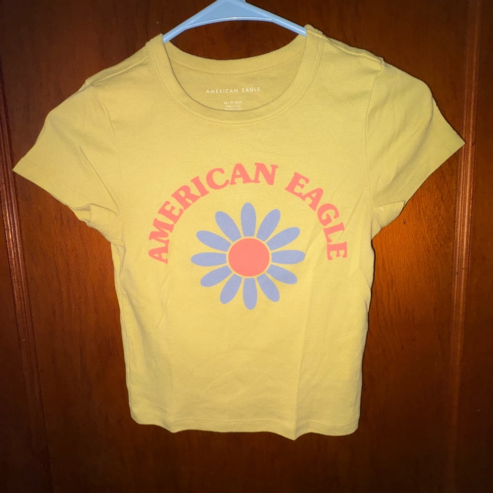 American Eagle Outfitters Yellow Crop Graphic Tee